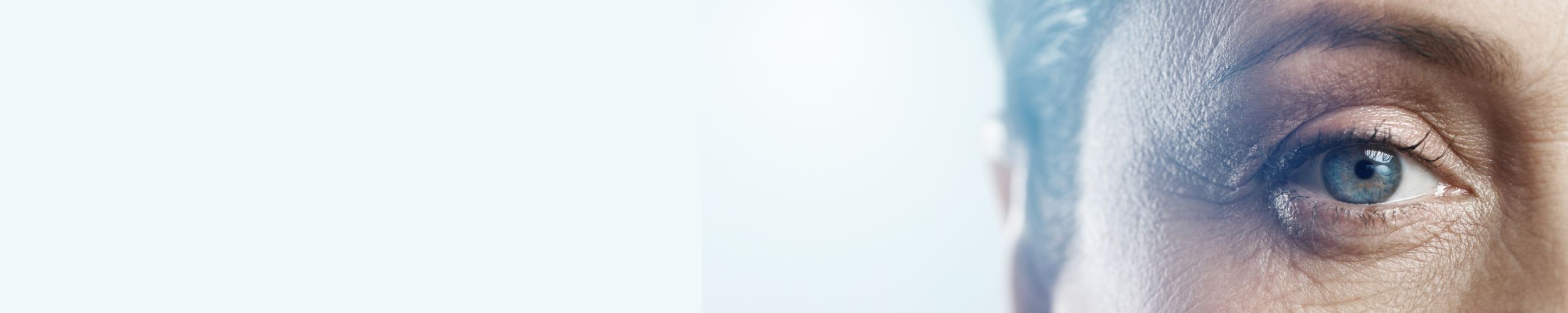 Nærbilde av et øye hos optiker | Aleris