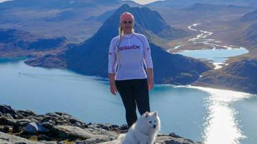 Anita på fjelltopp etter SASI. 