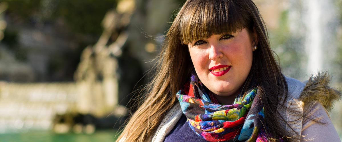 nærbilde overvektig kvinne. 